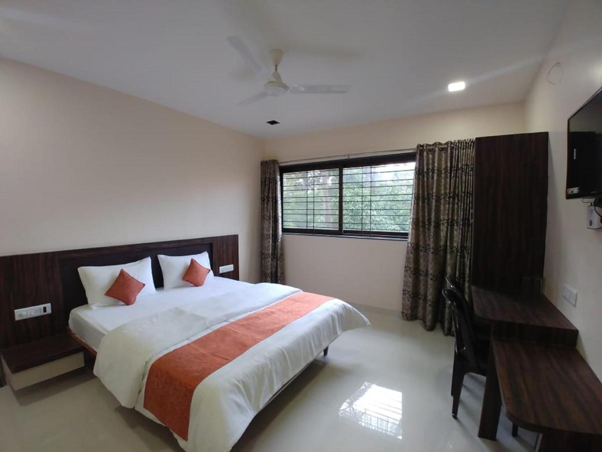 Hotel Matruchhaya Lonavala Luaran gambar